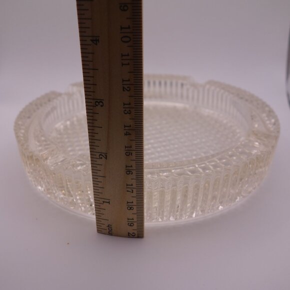 Circle Cigar Ash Tray with some Weight To it! - Picture 7 of 12